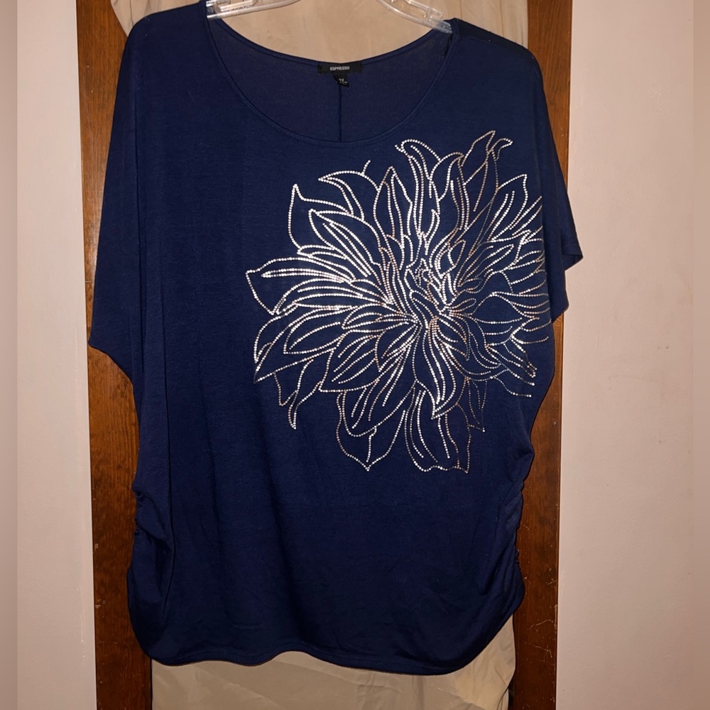 Navy soft, rouched sides with silver flower.